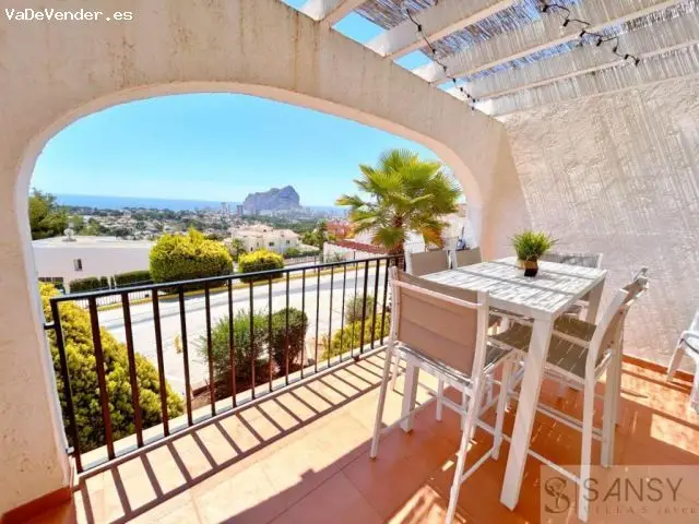 Dúplex en Calpe con Vistas al Mar y Acceso a Resort