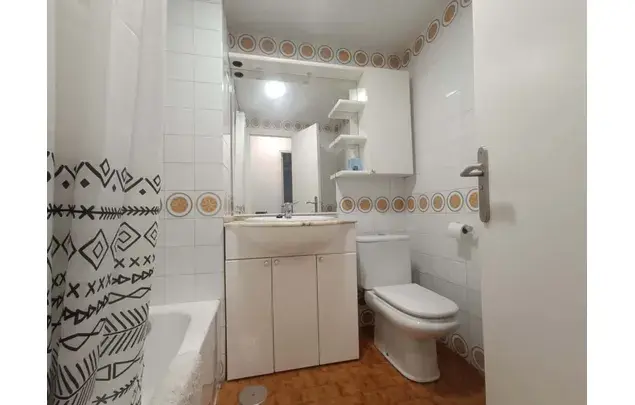 Alquiler Habitacion Pamplona 105m2 gastos incluidos