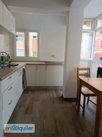 Alquiler piso terraza estudiantes Centro Malaga