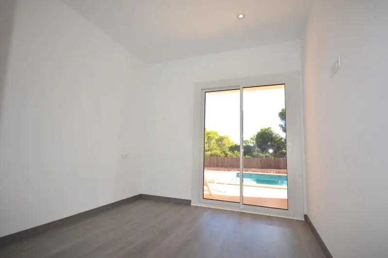 Chalet en venta en Mallorca: 3 dormitorios, piscina, vistas a Cabrera