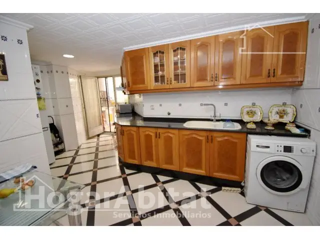 Piso Reformado en Picassent 4 Dormitorios 2 Baños Terraza Balcon