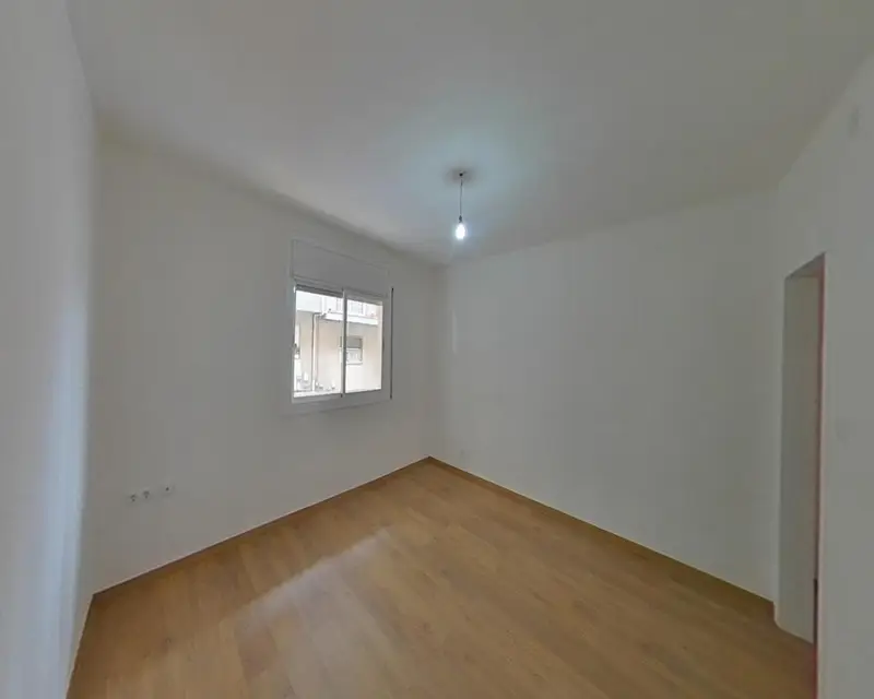 Piso 4 habitaciones 109m2 Badalona