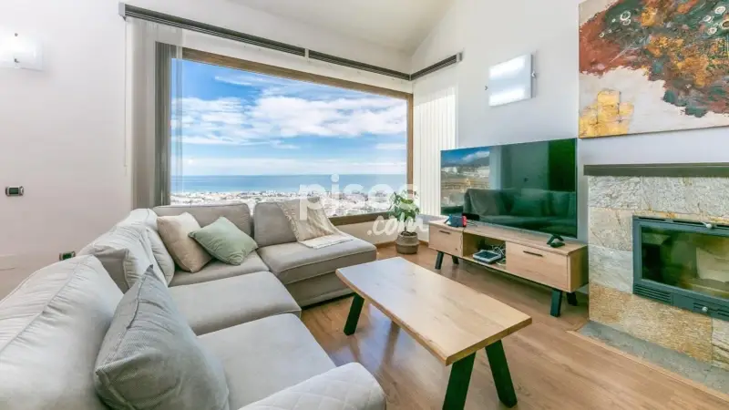 Chalet en venta con vistas al mar cerca del Higueron