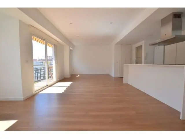 Vivienda Reformada en Ruzafa Valencia 3 Dormitorios 2 Baños