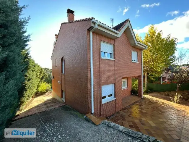 Alquiler Casa Piscina Los Peñascales 241m2 811m2 parcela