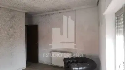 Piso 4 habitaciones Vitigudino Salamanca 115m2 para reformar