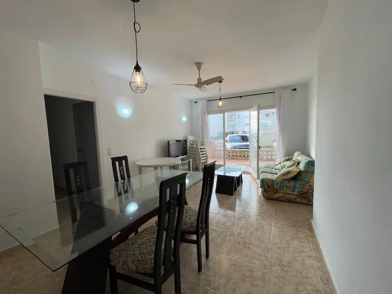 Apartamento en Roses con Vistas al Mar y Terraza