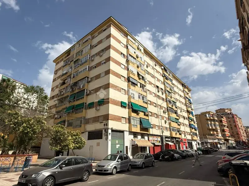 Piso 4 Dormitorios Trinidad Miraflores Malaga Ideal Inversion