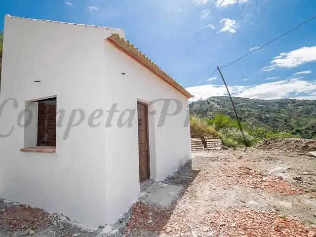 Finca 1 Dormitorio en Torrox Frigiliana: Tranquilidad y Naturaleza