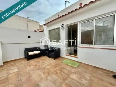 Casa en Lloret de Mar con Terraza y Aire Acondicionado
