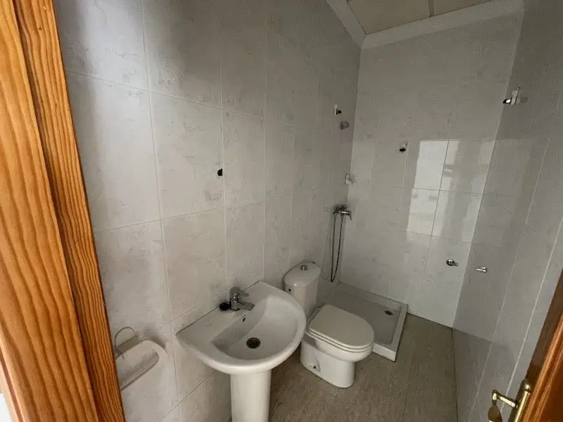 Venta Local Comercial Vera Centro Aire Acondicionado Baño Ref 5887