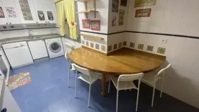 Piso en Alquiler para MIR - 4 Dormitorios, 2 Baños, Seminario