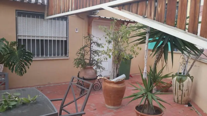 Venta Casa con Calefacci
																																															
Casa en Carolinas Campoamor Alicante