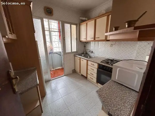 Piso en Venta en Albacete Zona Estación 4 Dormitorios