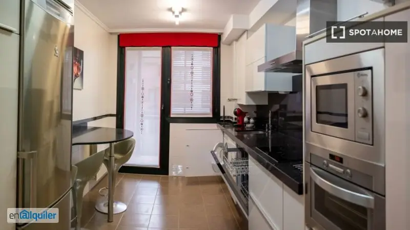 Apartamento 3 Dormitorios Santa Cruz Bezana Gastos Incluidos