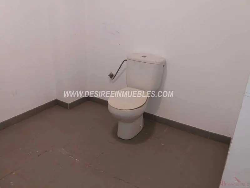 Local Comercial en Alquiler Valencia - 100m2 - Cerca del Rio Turia