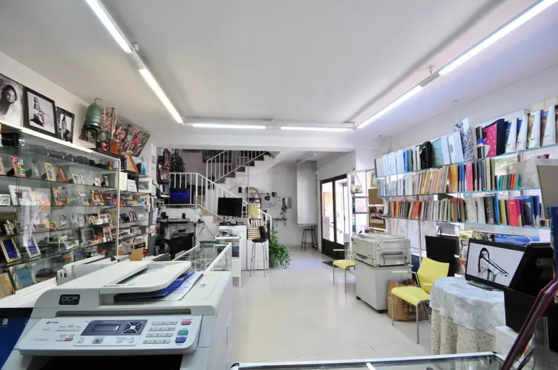 Venta Local Comercial Monovar 300m2 1 Baño Sótano Céntrico