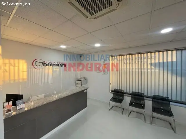 Clínica Dental Equipada en Venta