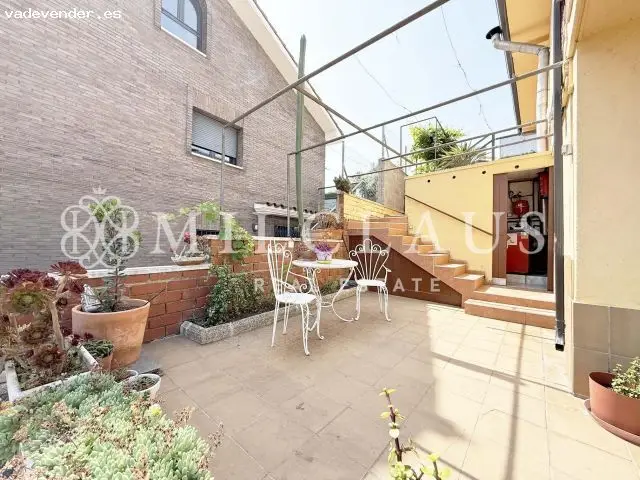 Chalet con Piscina Privada en Can Parellada Terrassa