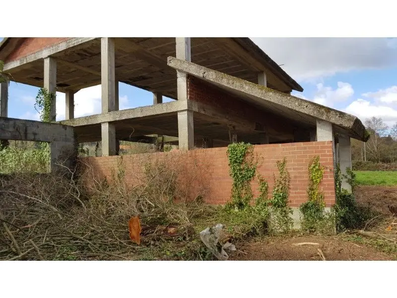 Venta Parcela a Estrenar en Miño con Proyecto Construido