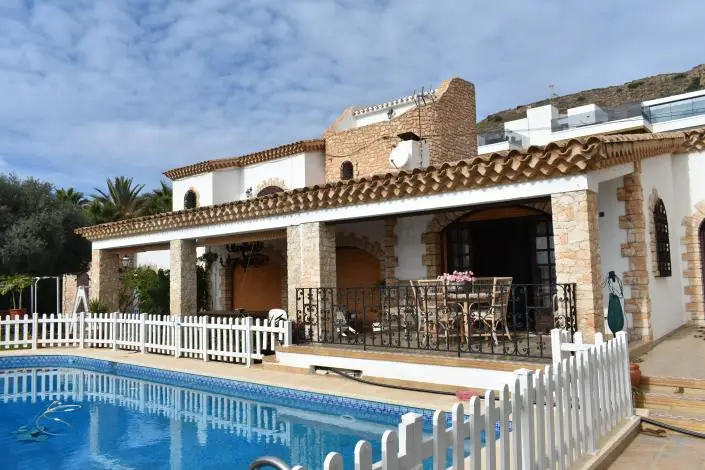 Villa de Lujo en Calas de Santa Pola 5 Dormitorios