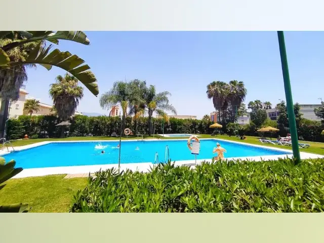 Apartamento 2 Dormitorios Estepona Cerca Playa
