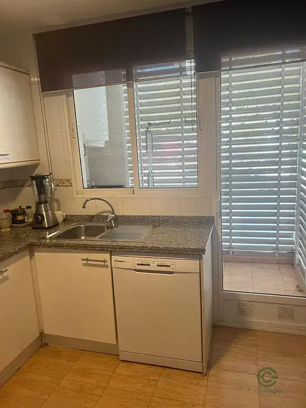 Chalet Adosado en Alicante con Jardin Privado y Garaje