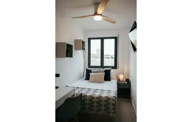 Habitacion 120m2 Barcelona Alquiler Media Temporada