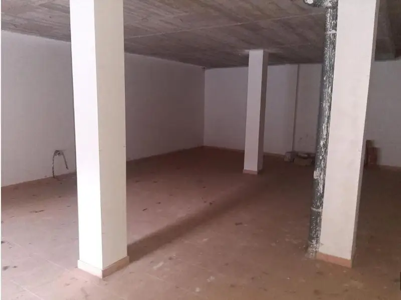 Venta Local Comercial Abrera 103m2 2 Baños