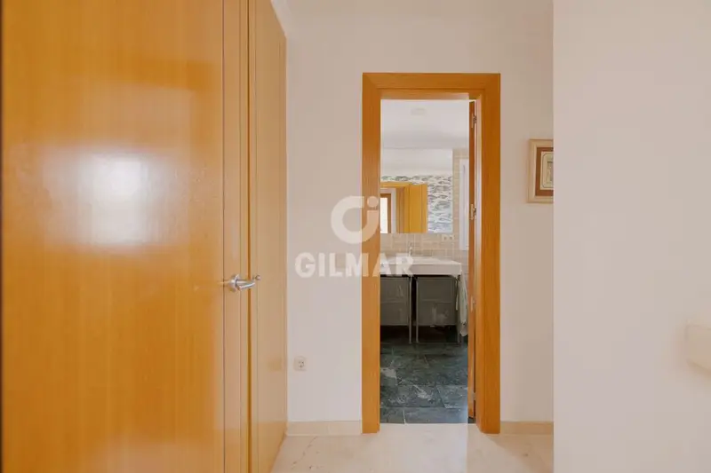Chalet Adosado en Alquiler Malaga 5 Dormitorios 4 Baños