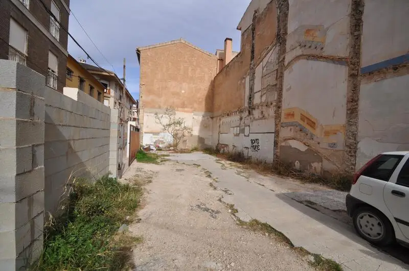 Terreno en venta Monovar 165m2 cerca del casino
