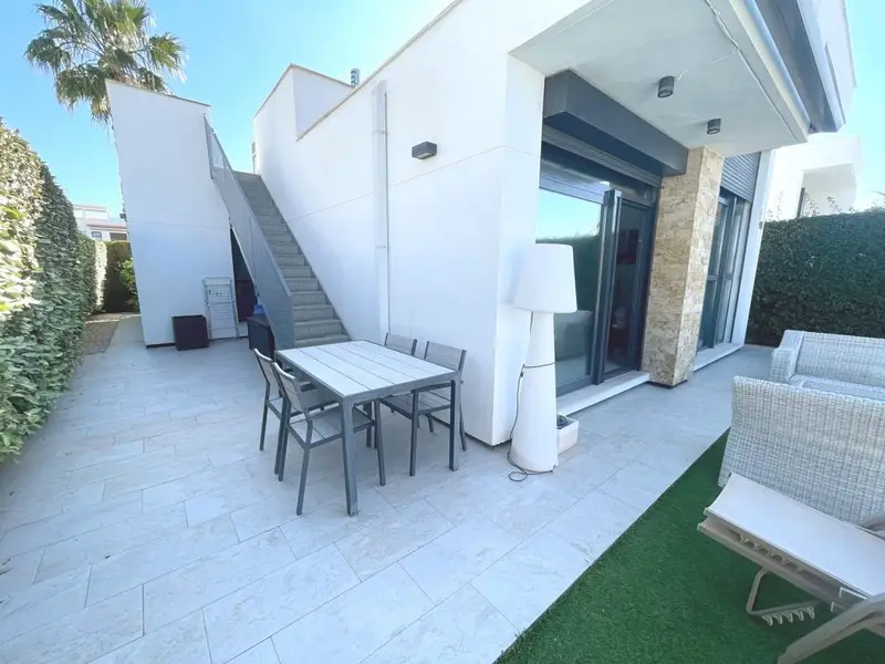 Apartamento 3 Dormitorios Rojales