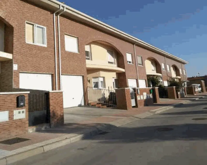 Piso 216 m² 4 habitaciones 3 baños Cigales Valladolid