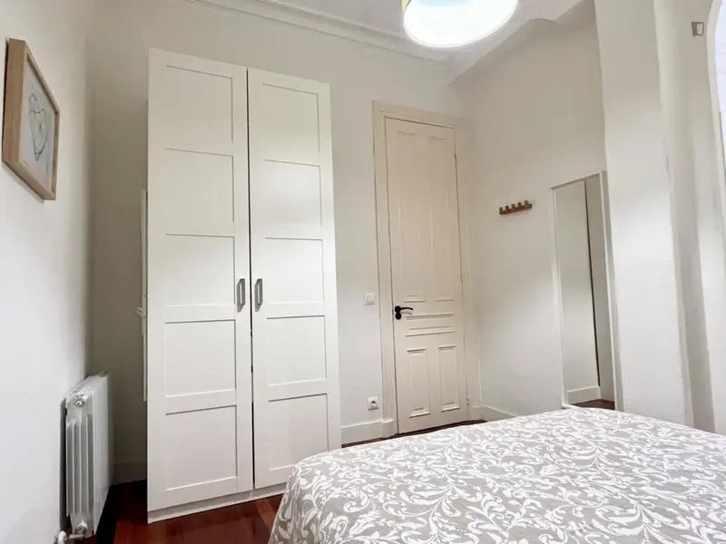 AMPLIA HABITACIÓN EXTERIOR CON DOS ESTANCIAS PRIVADAS.H1