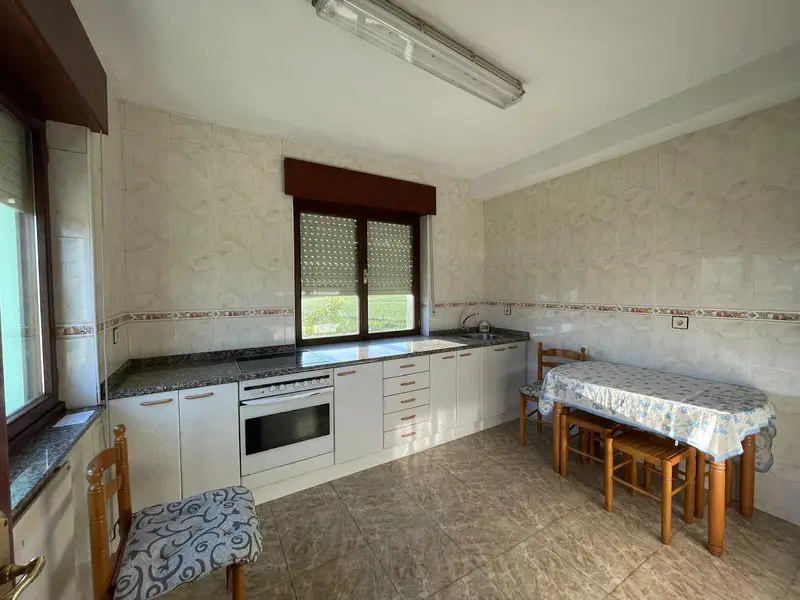 Venta Casa con Garaje en Salcedo Navia
