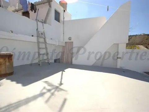 Casa de Pueblo en Competa para Reformar 3 Dormitorios