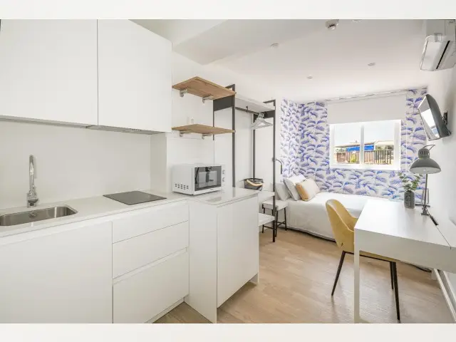 Habitación en Alquiler Málaga - Amueblada con Servicios Incluidos