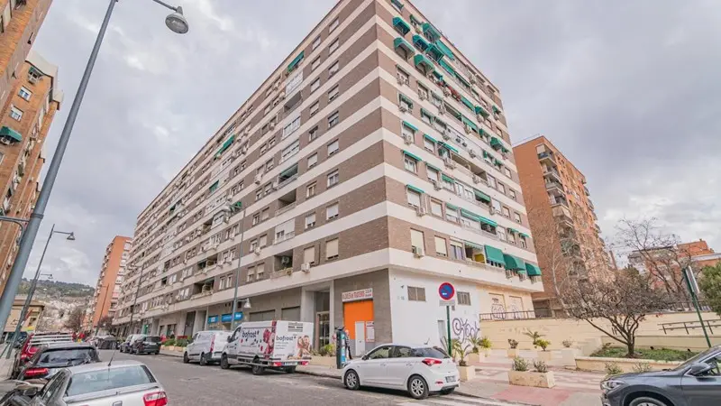 Piso en venta en Granada centro, ideal para familias