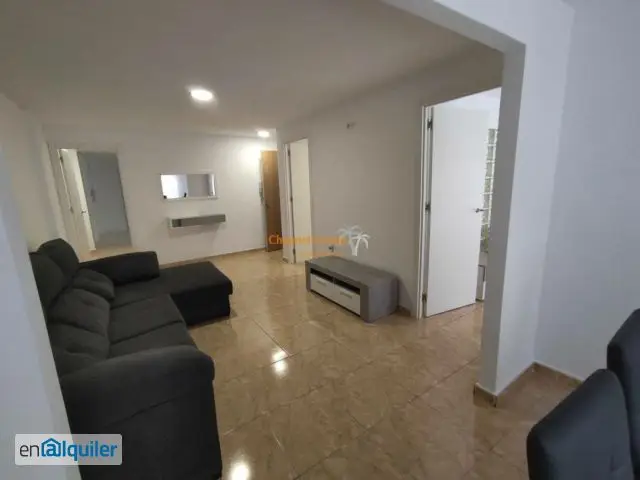 Alquiler Piso Reformado 4 Dormitorios Pueblo Viejo