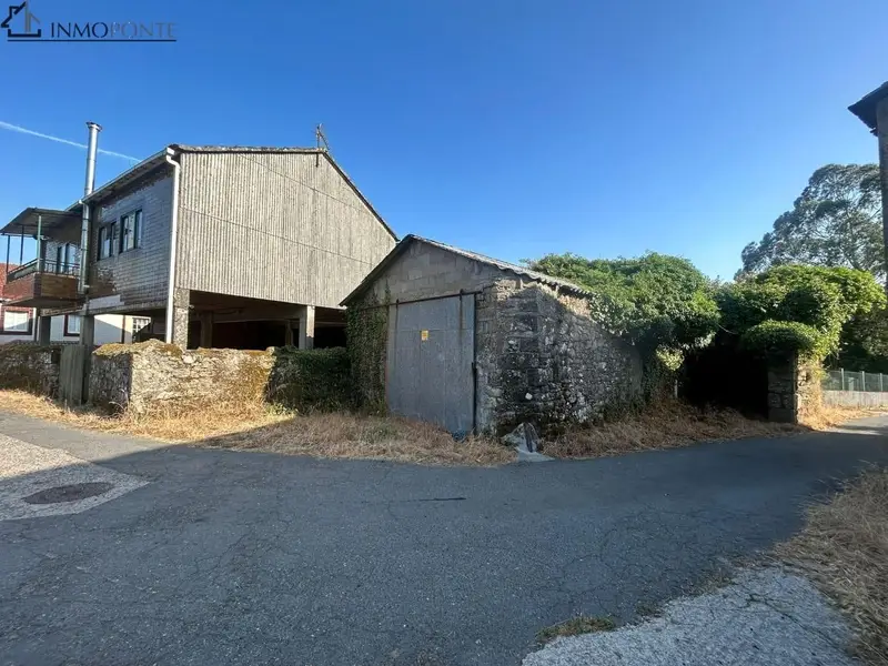 Finca con 3 Casas en Forcarei Pontevedra
