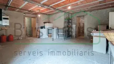 Casa en venta en Ripoll 6 habitaciones 2 garajes