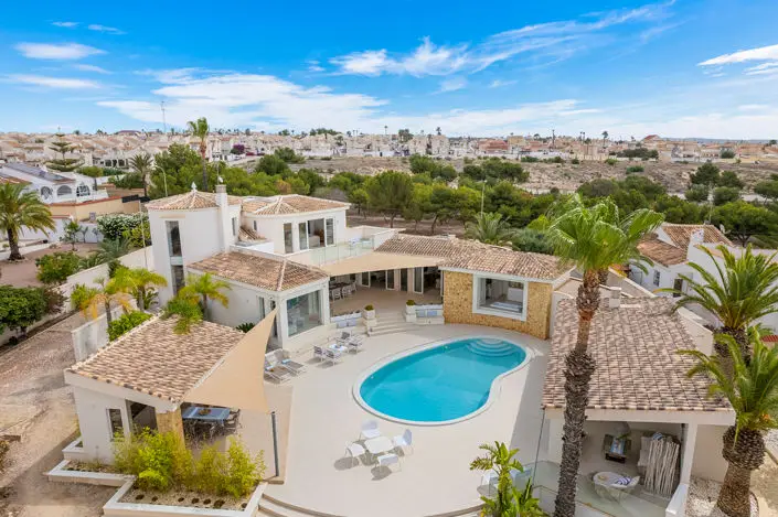 Villa de Lujo 4 Dormitorios Ciudad Quesada Costa Blanca