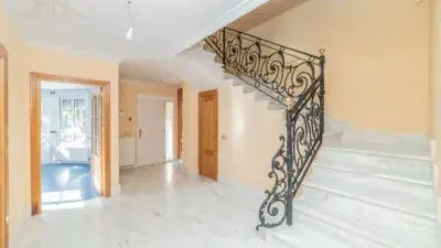 Casa pareada en venta en Plaza Hontanilla