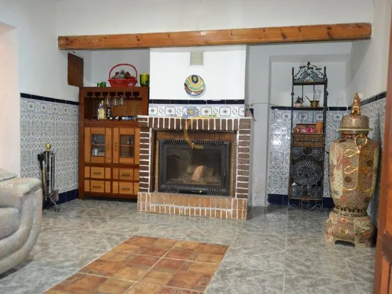 Venta Casa con garaje en La Solana - Ref: DNV0258