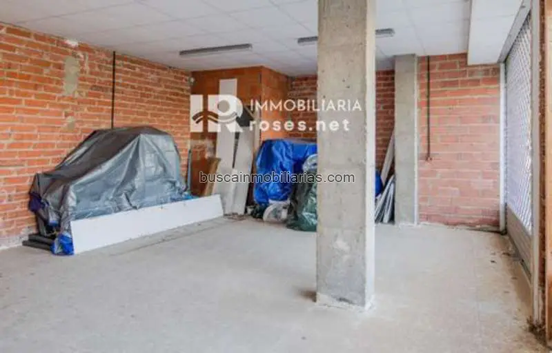 Local Comercial en Venta Roses