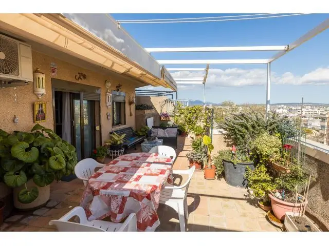 Atico en Palma con terraza de 98m2 4 dormitorios