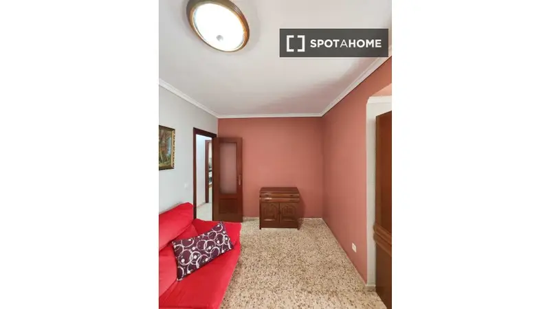 Piso en alquiler de 3 habitaciones en Xirivella, Valencia.