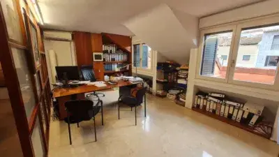 Oficina en Venta o Alquiler en Calle Muro de Tudela