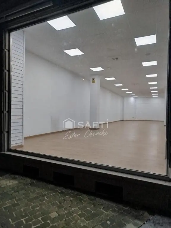 Local Comercial en Alquiler en Ames A Coru
A