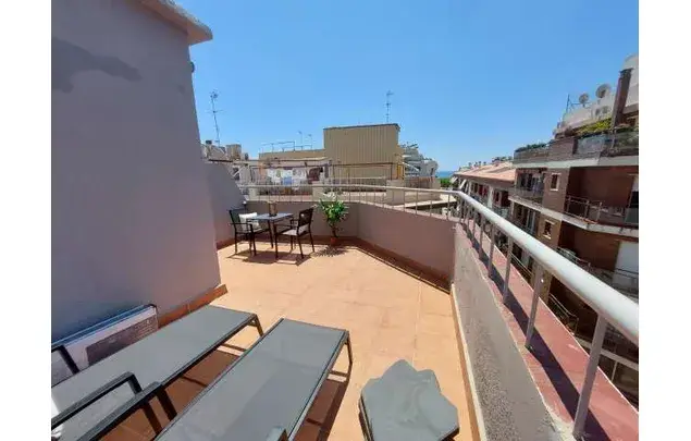 Estudio 20m² en Calella - Amueblado con Aire Acondicionado y Mascotas
